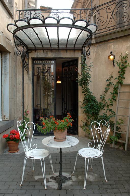 Отель La Maison De Mariecamille Saint-Germain-Lembron Экстерьер фото